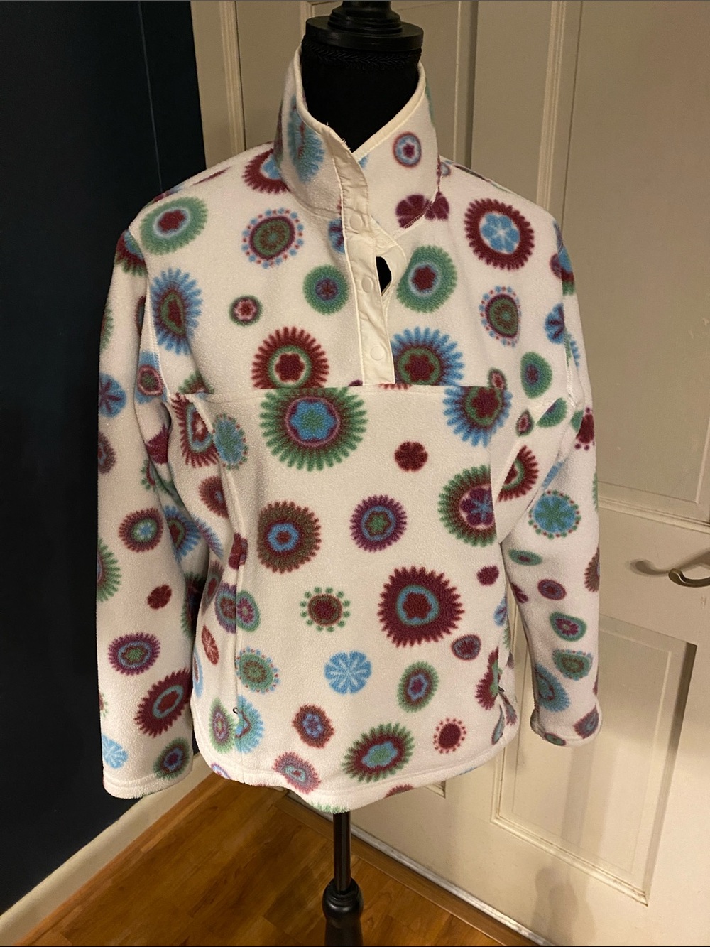 L.L. Bean White Fleece with Multicolor Circle Print